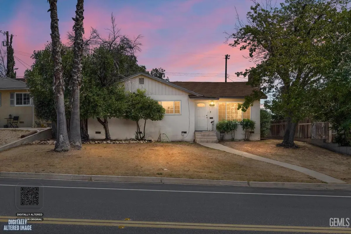 1221 UNIVERSITY AVENUE, Bakersfield, CA 93305 - #1