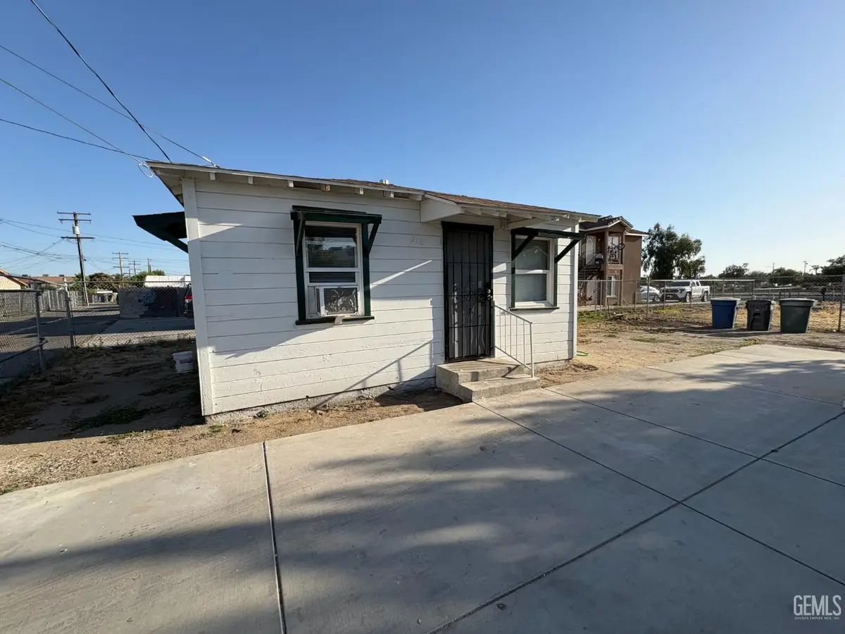 316 FREMONT STREET, Delano, CA 93215 - #1