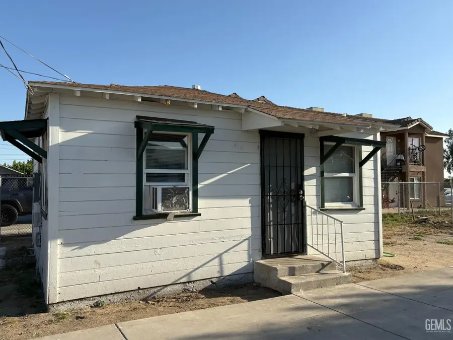 316 FREMONT STREET, Delano, CA 93215 - #2