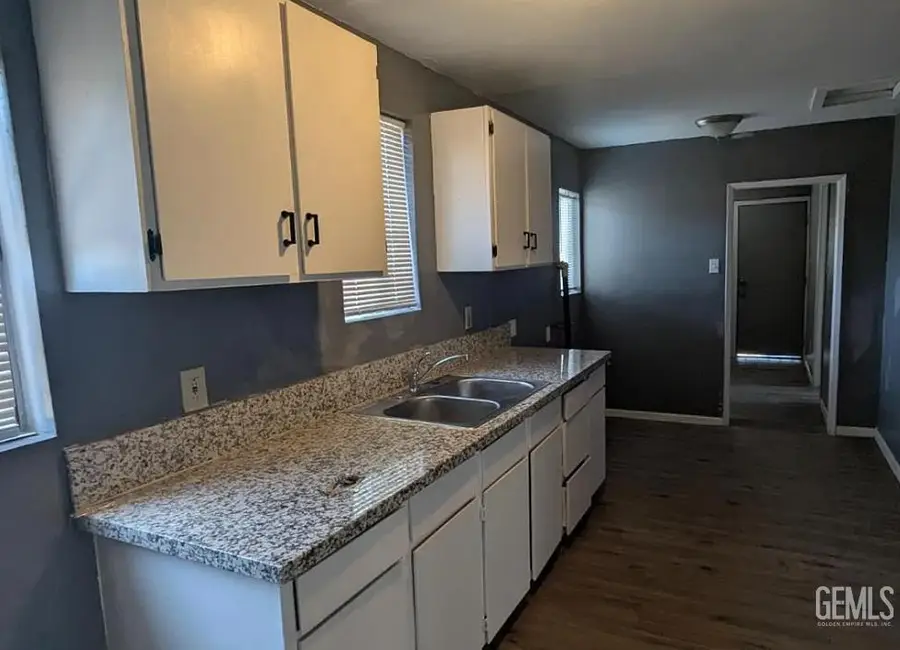 408 POWELL LANE, Bakersfield, CA 93307 - #2