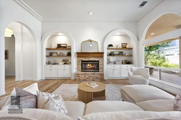 11212 MOORGATE STREET, Bakersfield, CA 93311