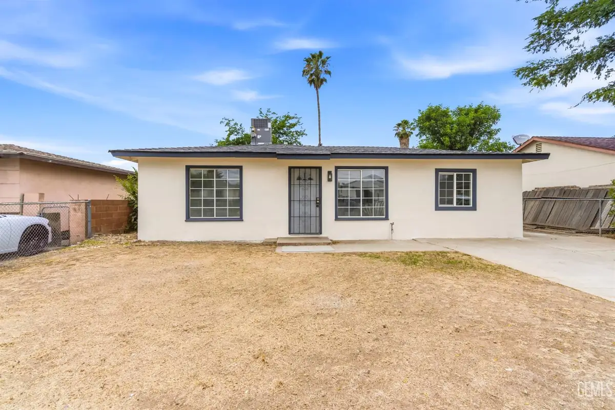 500 DORRANCE STREET, Bakersfield, CA 93307 - #1