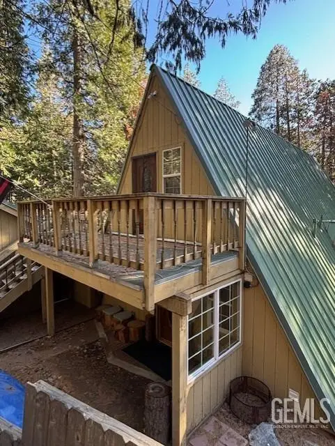 10905 ELM DRIVE, Wofford Heights, CA 93285
