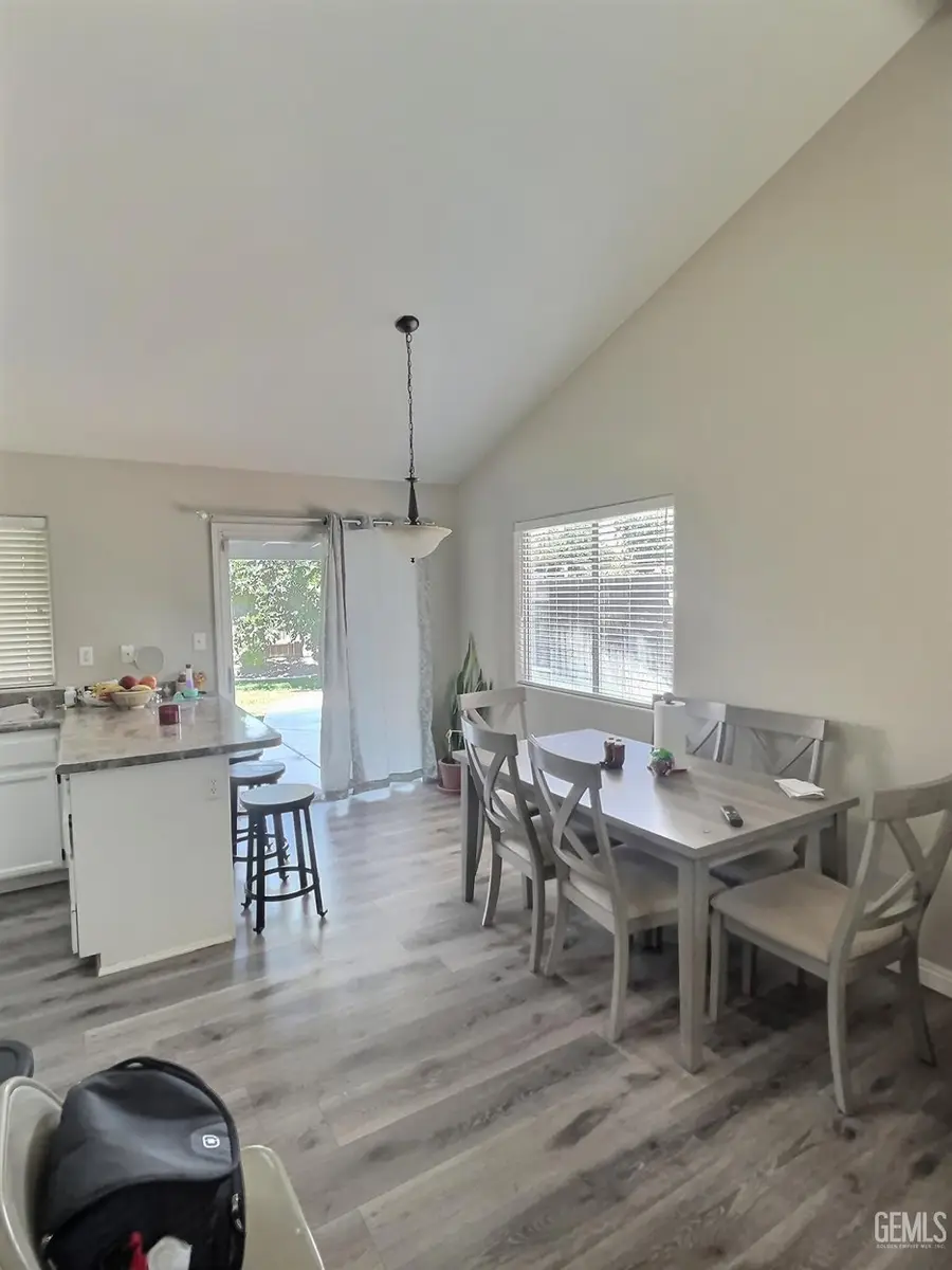 5308 LA PINTA MARIA DRIVE, Bakersfield, CA 93307 - #3