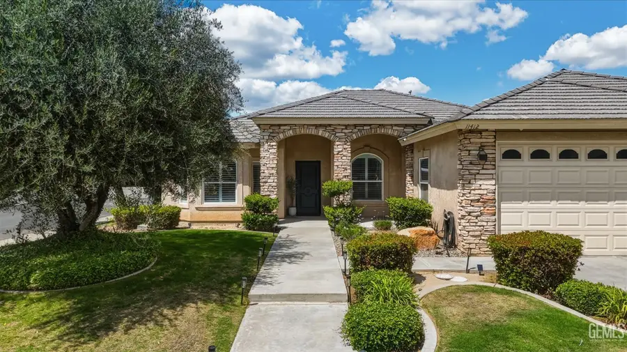 11412 SUMMIT POINT COURT, Bakersfield, CA 93312 - #2