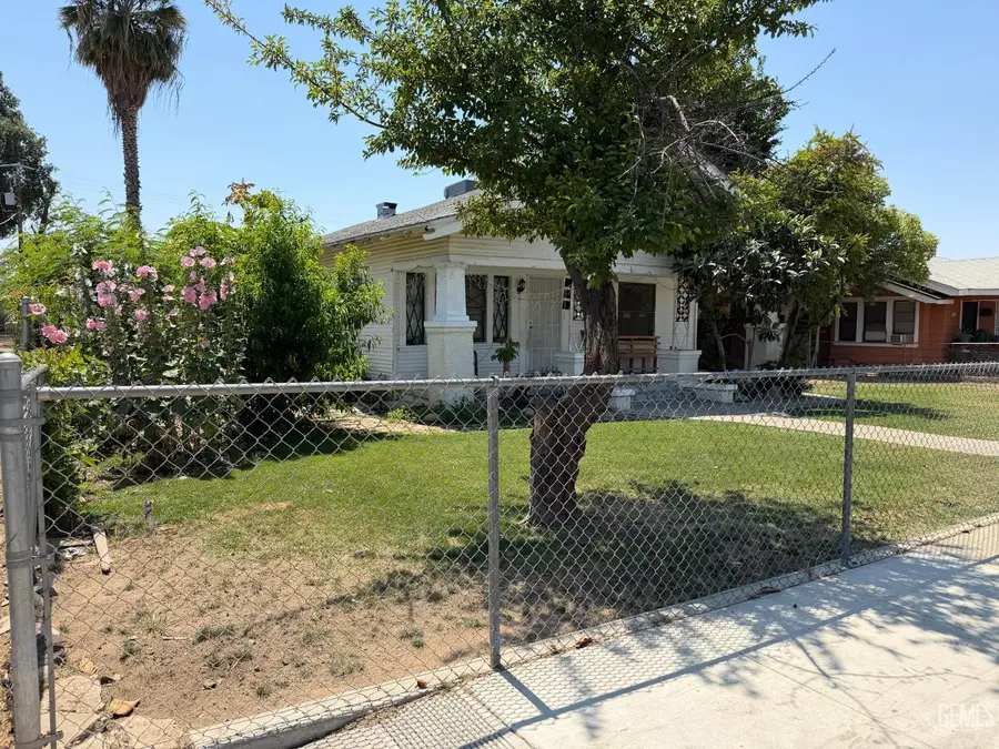 615 FLOWER STREET, Bakersfield, CA 93305 - #2