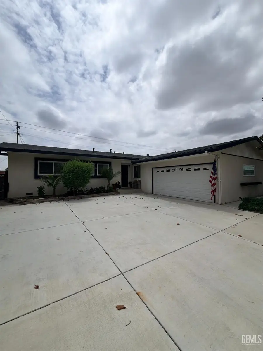 2613 N CARDINAL AVENUE, Bakersfield, CA 93306 - #2