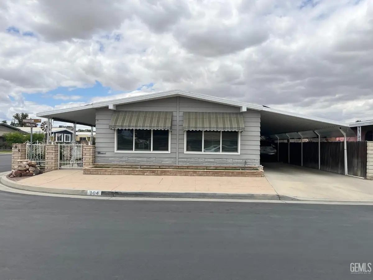 400 E ROBERTS LANE #104, Bakersfield, CA 93308 - #1