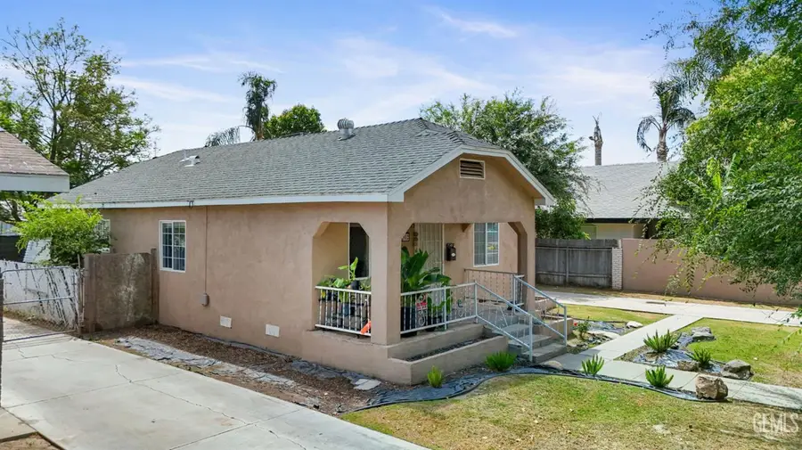302 EYE STREET, Bakersfield, CA 93304 - #3