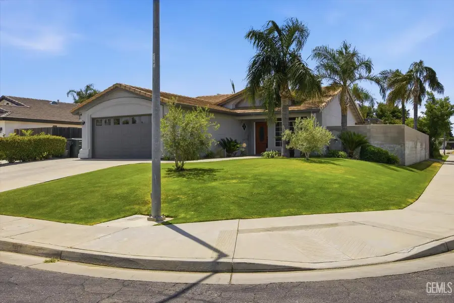 10327 IROQUOIS LANE, Bakersfield, CA 93312 - #2