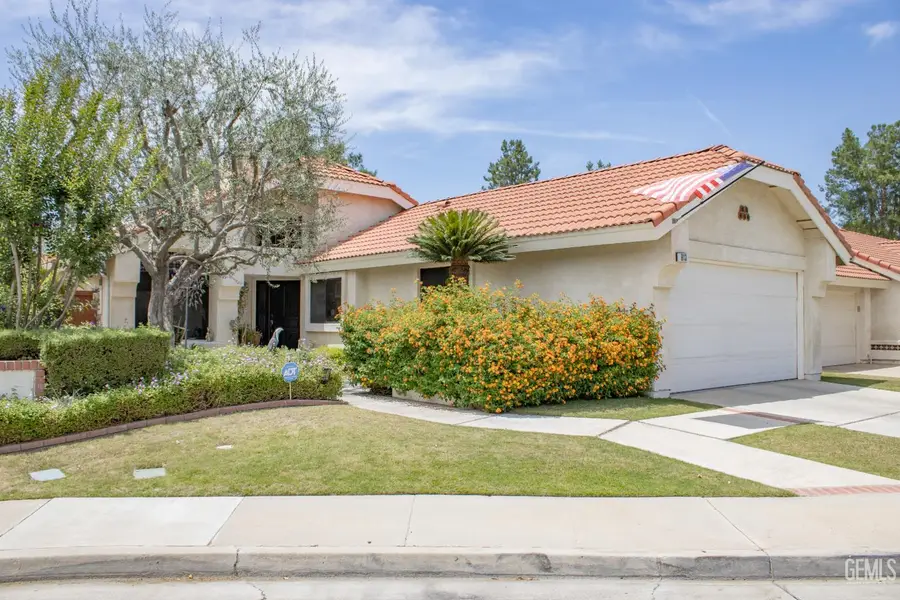 613 BERWICK STREET, Bakersfield, CA 93311 - #2