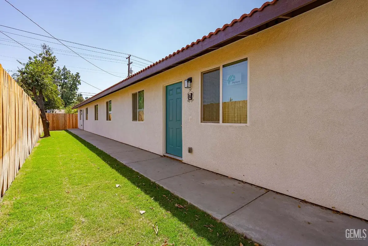 212 E MONETA AVENUE, Bakersfield, CA 93308 - #1