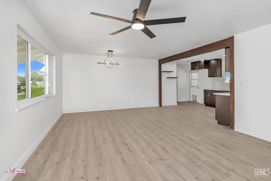 6104 BEL AIRE WAY, Bakersfield, CA 93309 - #3