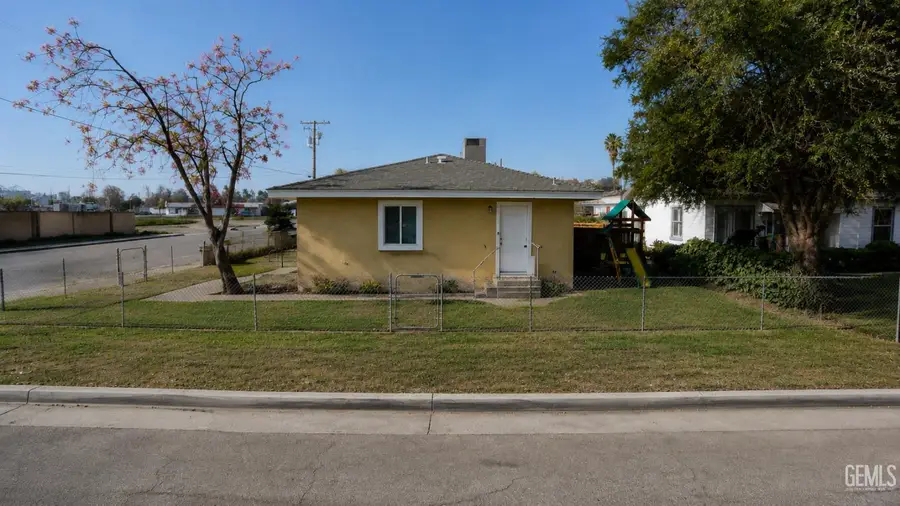 615 OLIVE STREET, Bakersfield, CA 93304 - #2