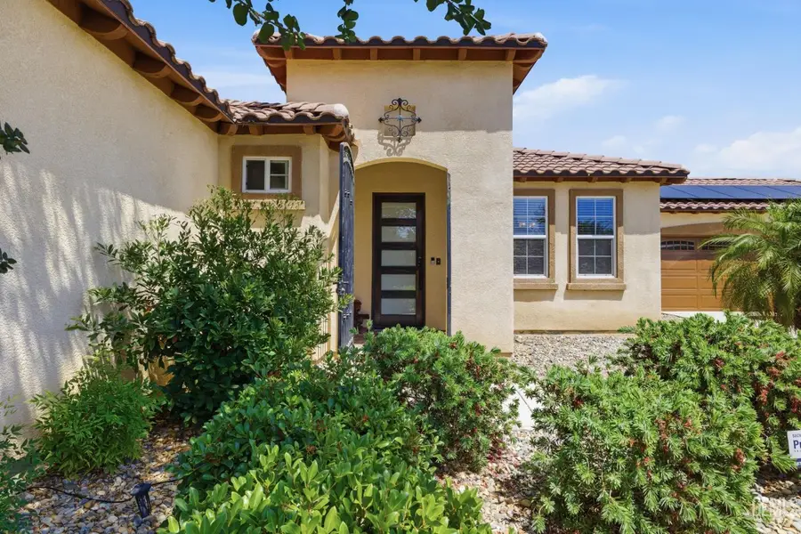 13502 TUSCANY VILLAS DRIVE, Bakersfield, CA 93306 - #3