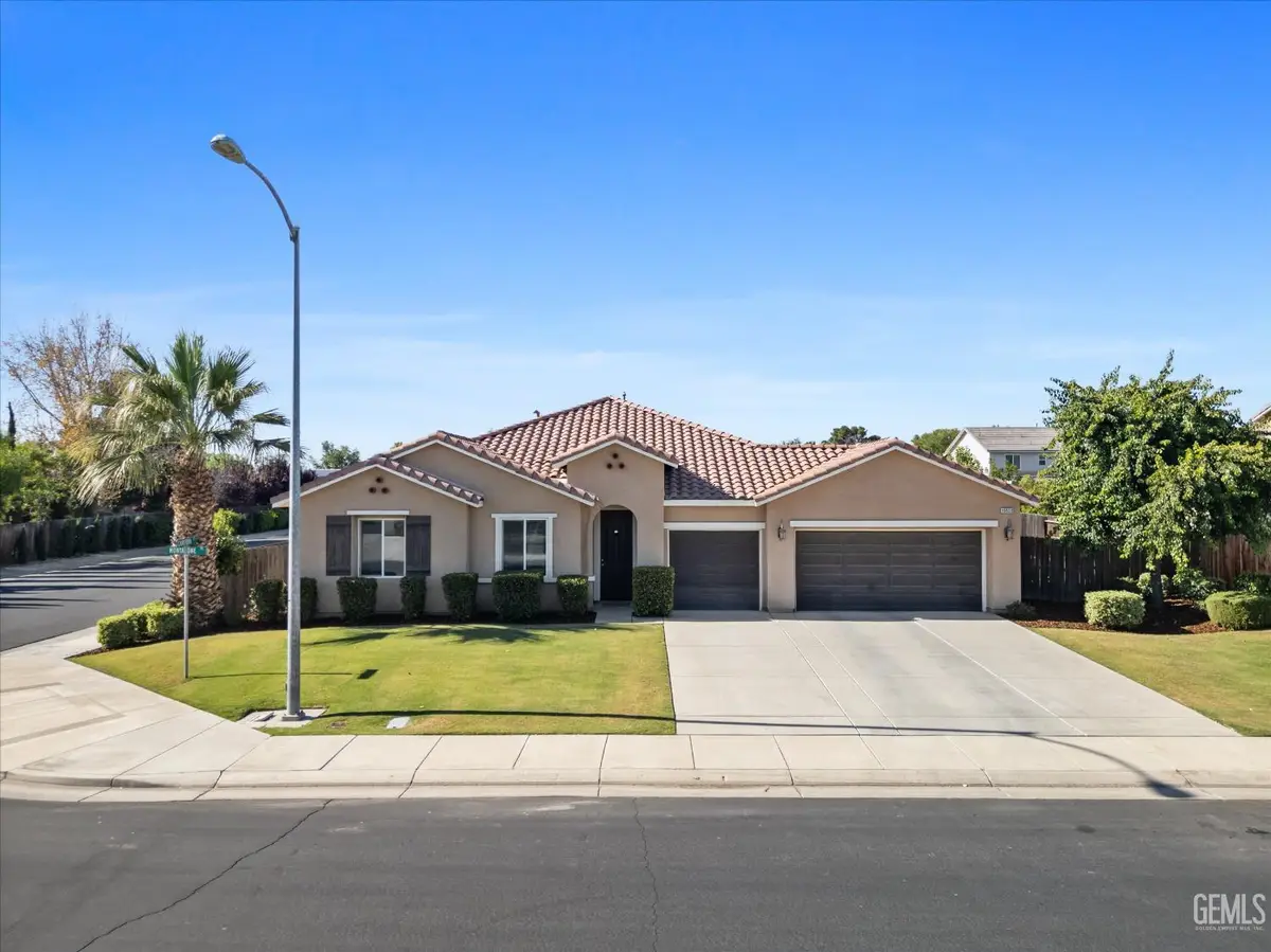 15530 MONTALONE PLACE, Bakersfield, CA 93314 - #1