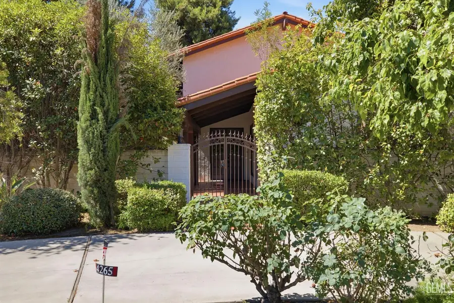 4265 COUNTRY CLUB DRIVE, Bakersfield, CA 93306 - #2