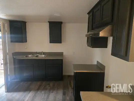 1071 S ELM, Pixley, CA 93256 - #2