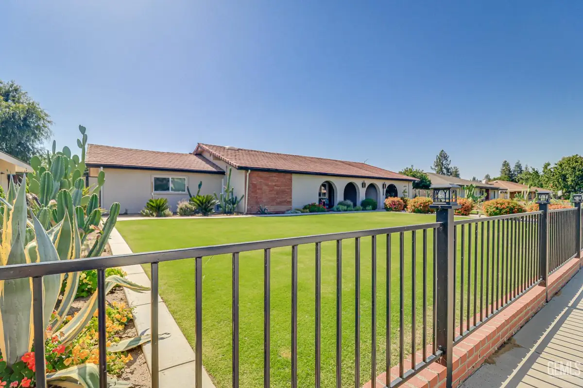 5609 FRUITVALE AVENUE, Bakersfield, CA 93308 - #1