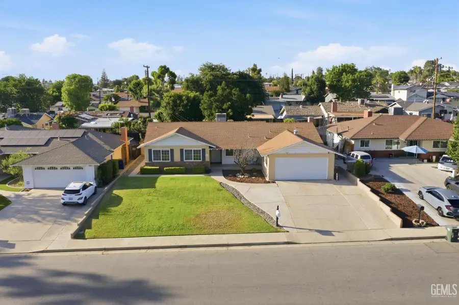 2506 DRILLER AVENUE, Bakersfield, CA 93306 - #3