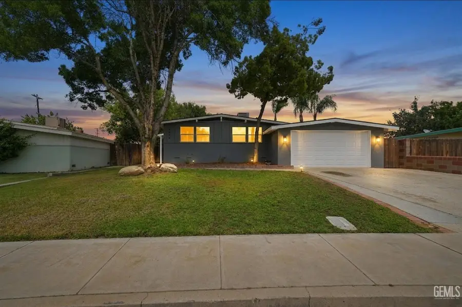 3025 PEERLESS AVENUE, Bakersfield, CA 93308 - #2