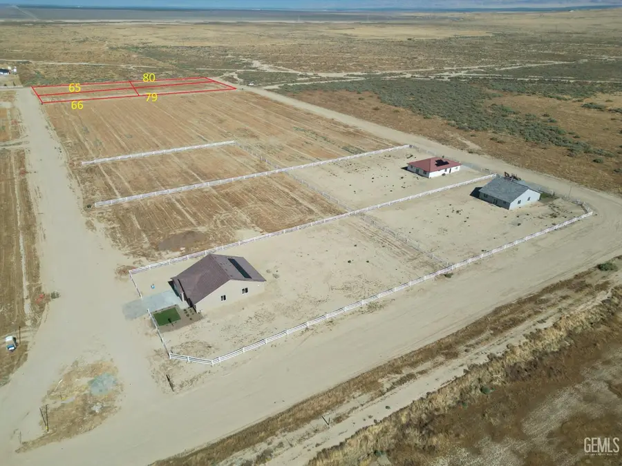 28139 W PALOMINO AVENUE, Taft, CA 93268 - #3