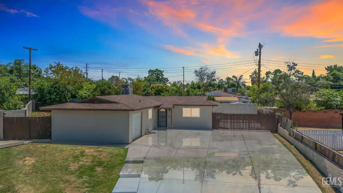 921 HILL STREET, Bakersfield, CA 93306 - #1