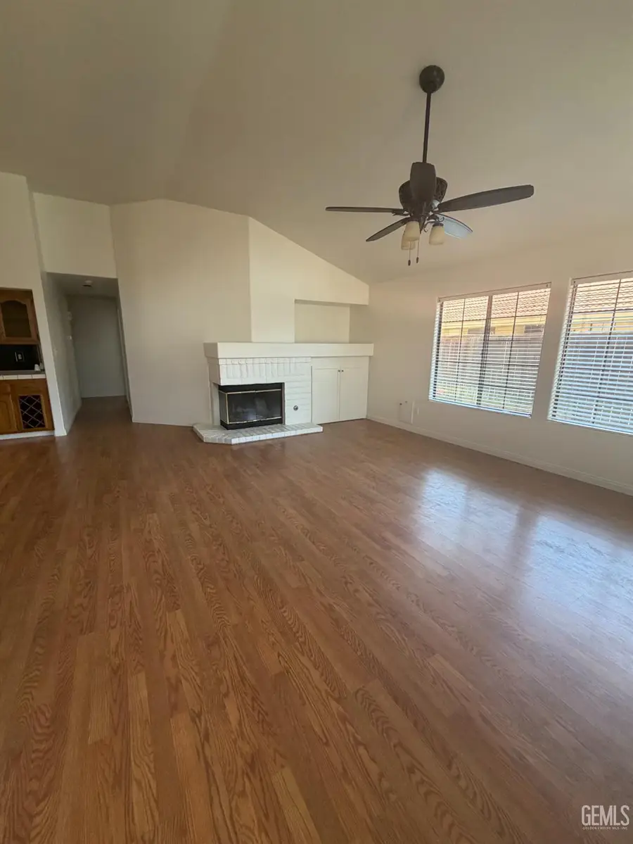 8228 NORFOLK COURT, Bakersfield, CA 93311 - #2