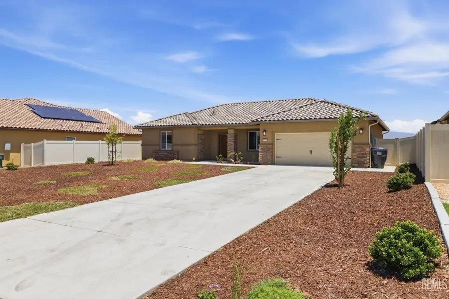 5101 CHUKCHANSI AVENUE, Bakersfield, CA 93306 - #3