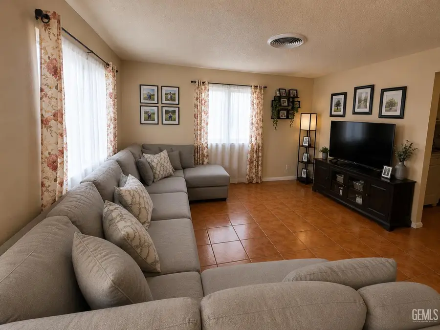 399 COTTON AVENUE, Buttonwillow, CA 93206 - #3