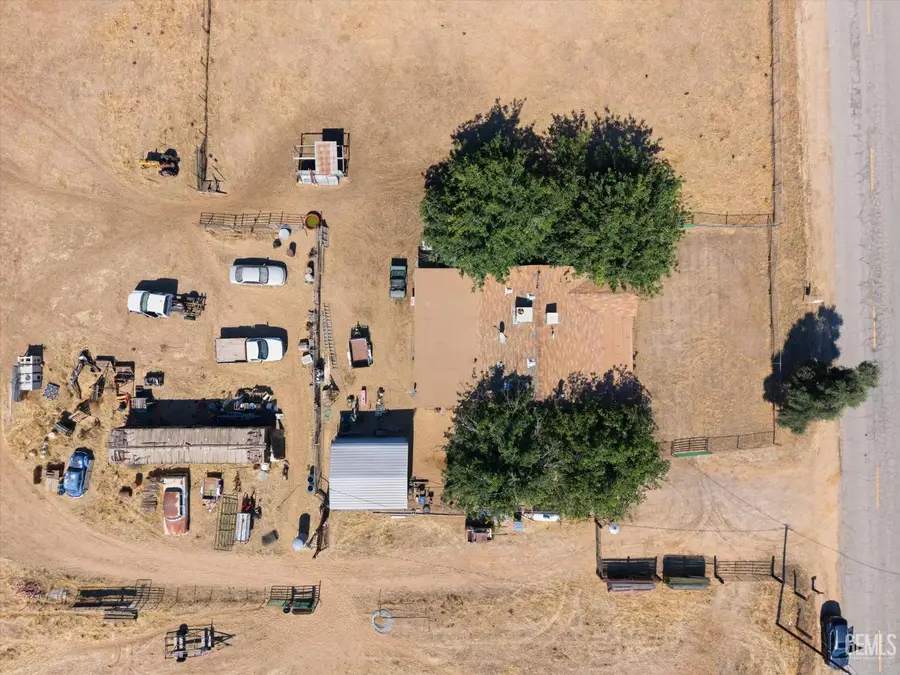 8515 MULLER ROAD, Bakersfield, CA 93307 - #2