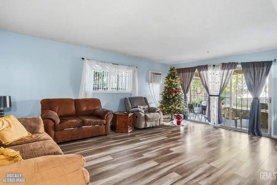 11474 GLADSTONE, Sylmar, CA 91342 - #3