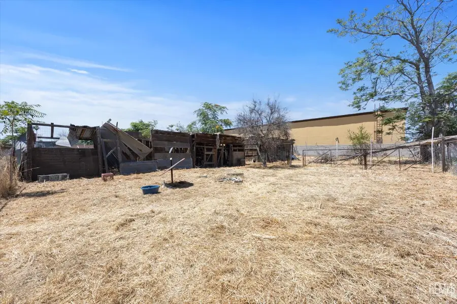 10112 GREENACRES DRIVE, Bakersfield, CA 93312 - #3