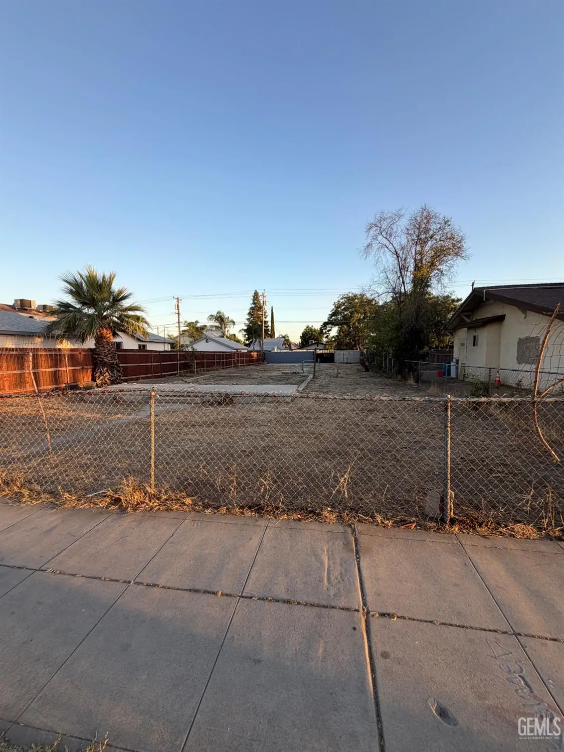 1221 NILES STREET, Bakersfield, CA 93305 - #1