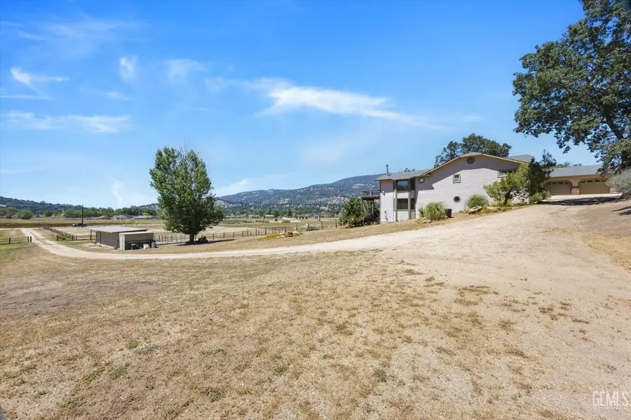 29640 S LOWER VALLEY ROAD, Tehachapi, CA 93561 - #3