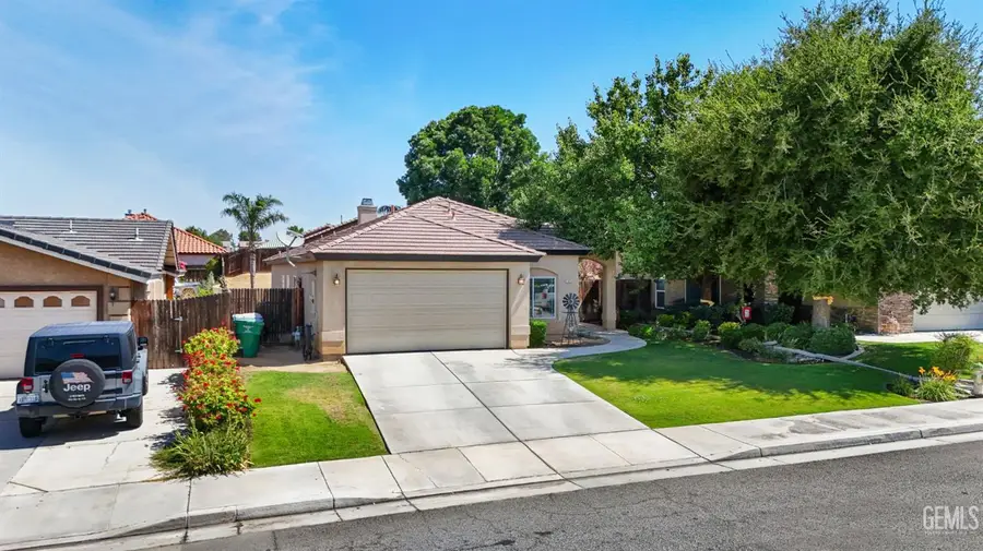 702 SUNSET MEADOW LANE, Bakersfield, CA 93308 - #2