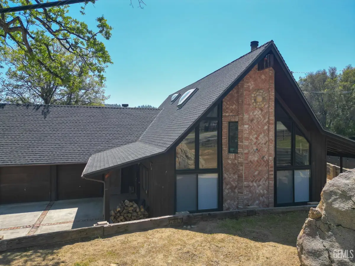 16 S OAK KNOLL LANE, Wofford Heights, CA 93285 - #1