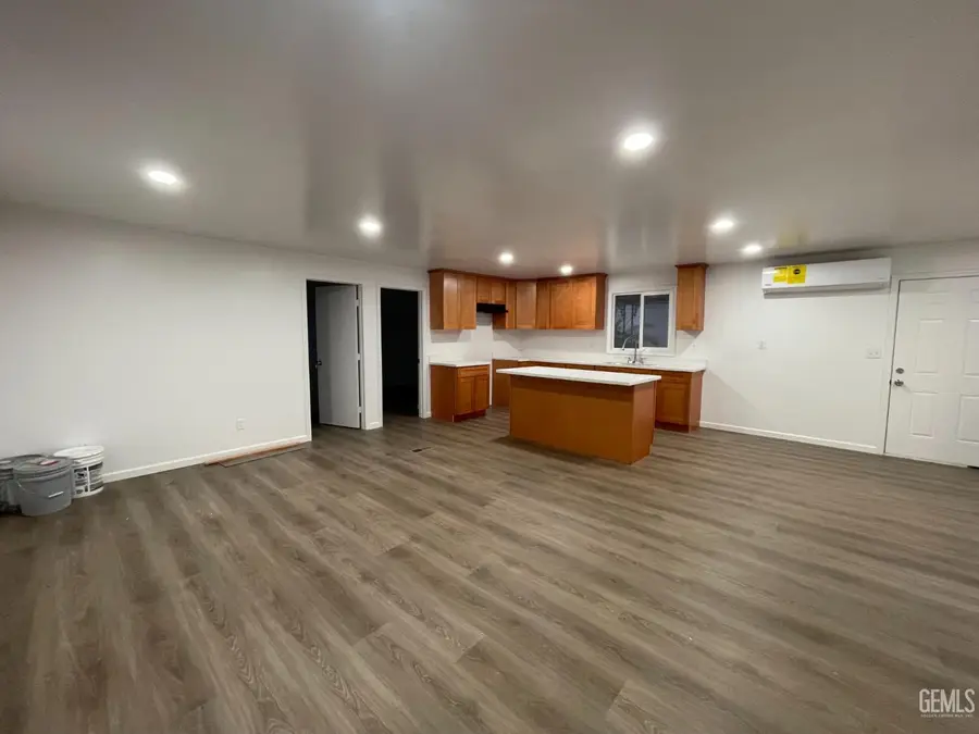 16 TORREY PINE LANE, Bakersfield, CA 93308 - #3