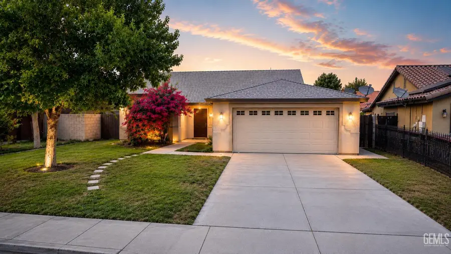 410 LAKE VALLEY DR, Bakersfield, CA 93307 - #2