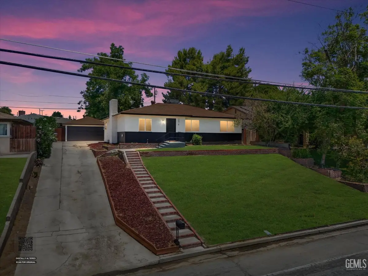2814 COLLEGE AVENUE, Bakersfield, CA 93306 - #1