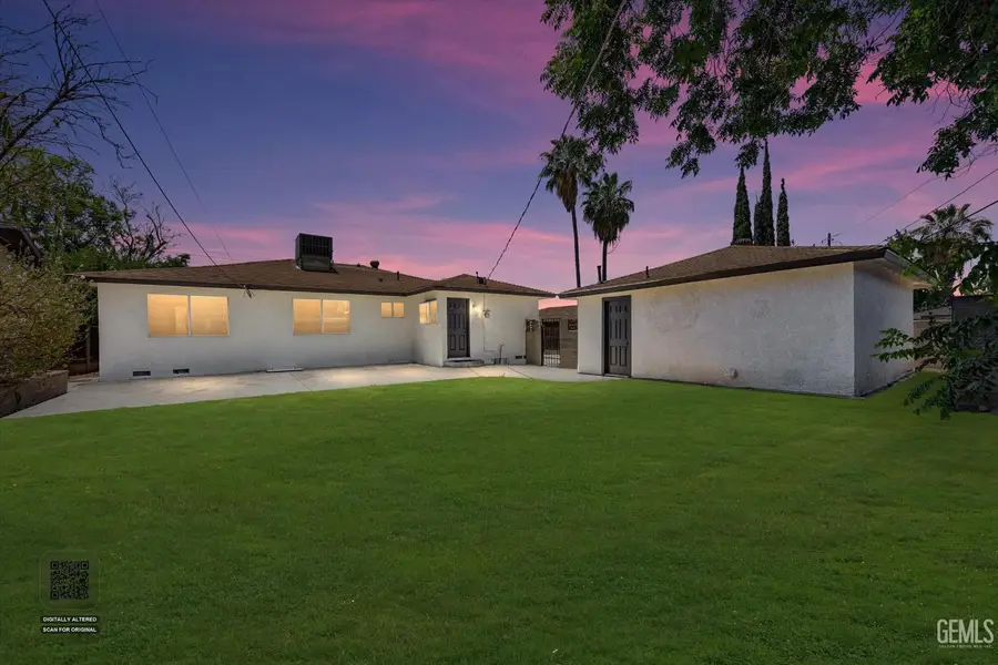 2814 COLLEGE AVENUE, Bakersfield, CA 93306 - #2