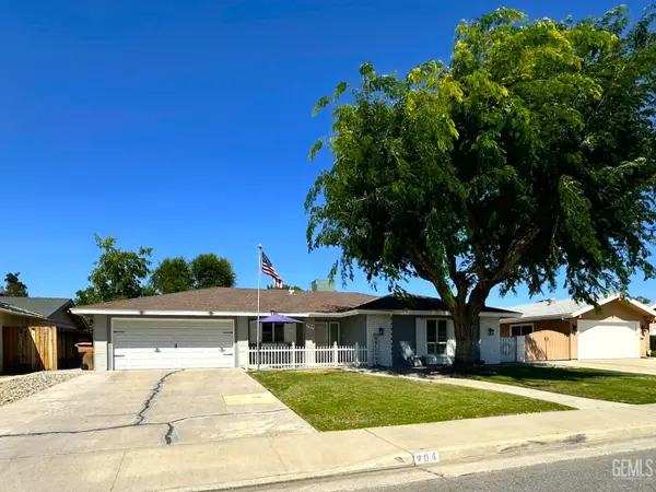 204 BERMUDA STREET, Bakersfield, CA 93309