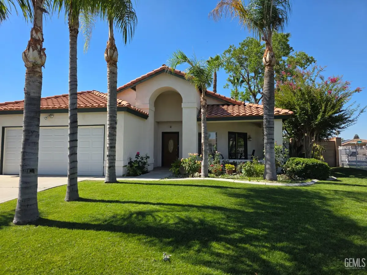 5617 SUMMER CYPRESS DRIVE, Bakersfield, CA 93313 - #1