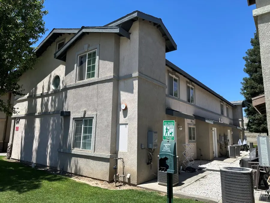 600 HOSKING AVENUE, Bakersfield, CA 93307 - #3