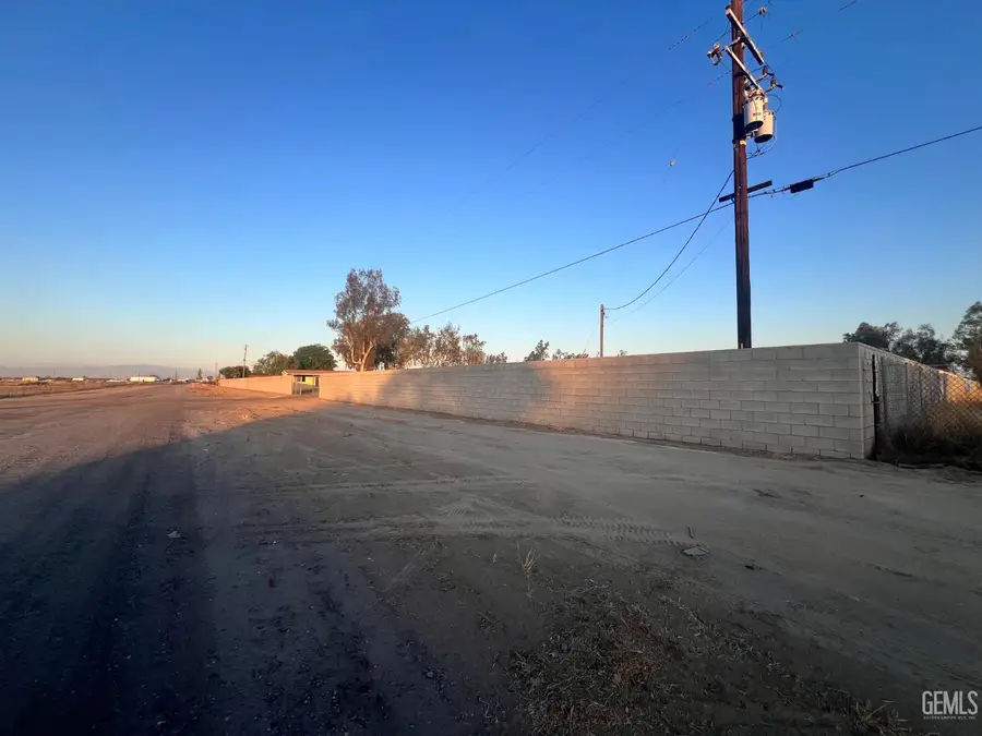 22213 SNOW ROAD, Bakersfield, CA 93314 - #2