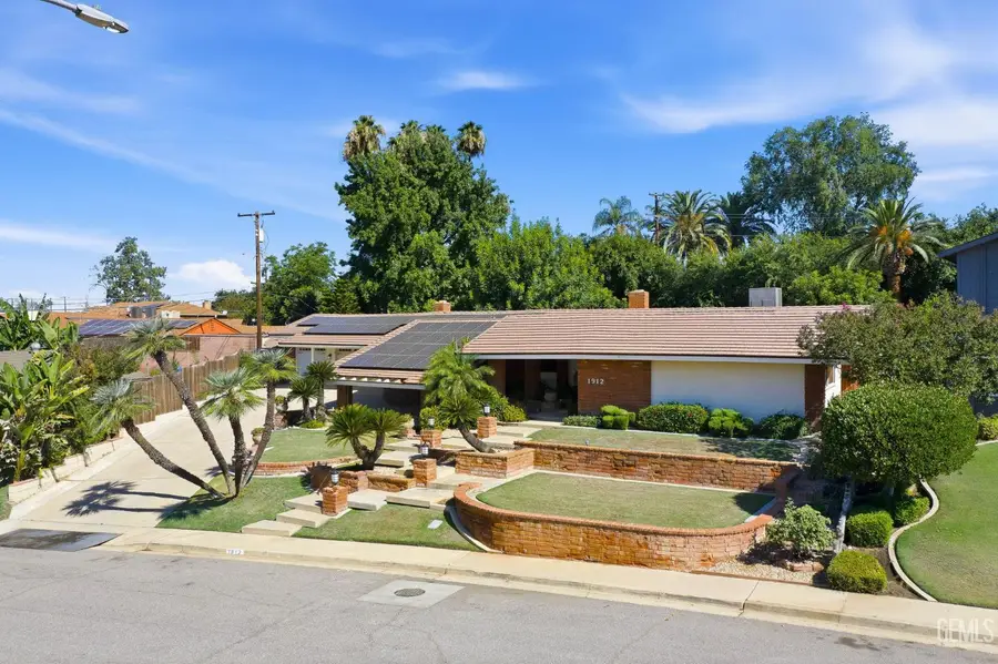1912 COUNTRY CLUB DRIVE, Bakersfield, CA 93306 - #3