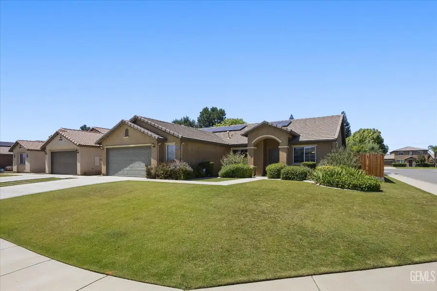 10700 VALVERDE DRIVE, Bakersfield, CA 93311 - #2