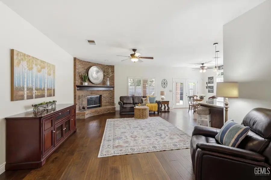 9810 AUTUMN SERENADE COURT, Bakersfield, CA 93312 - #2