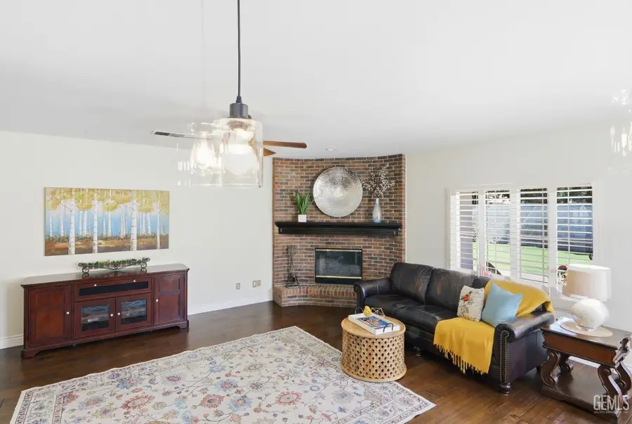 9810 AUTUMN SERENADE COURT, Bakersfield, CA 93312 - #3