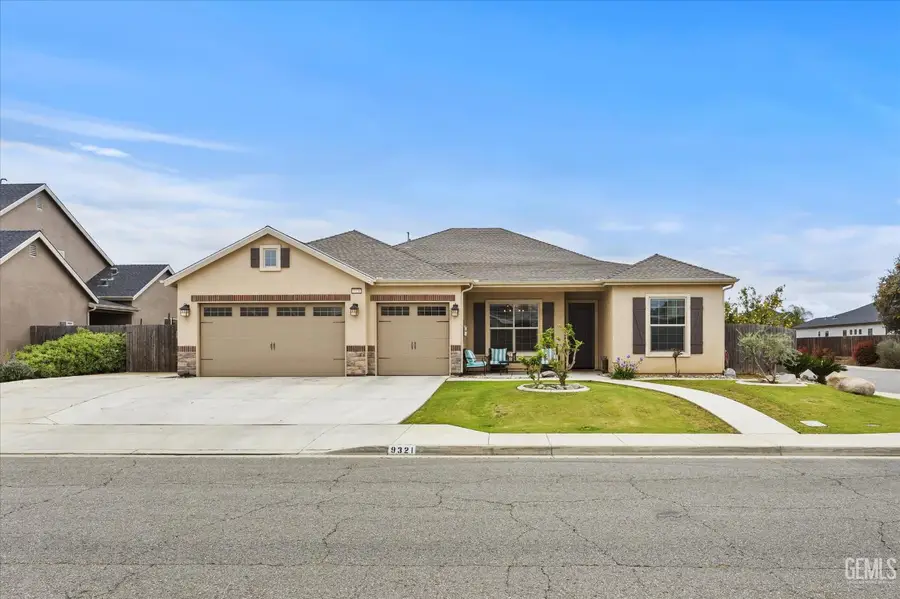 9321 RIVIERA DEL SOL DRIVE, Bakersfield, CA 93314 - #3